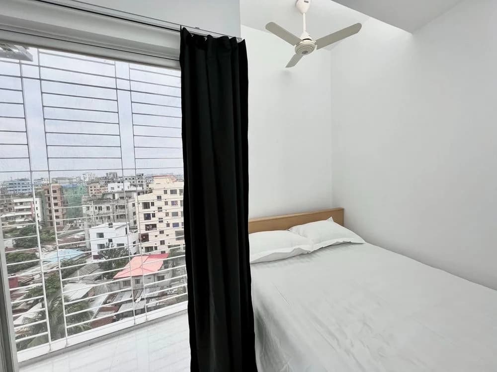 Rent Flat / Apartment at Bashundhara R/A in Dhaka